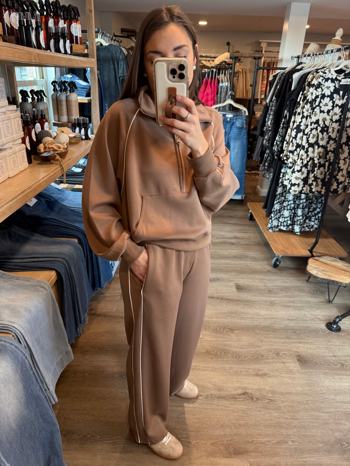 Mocha Track Set