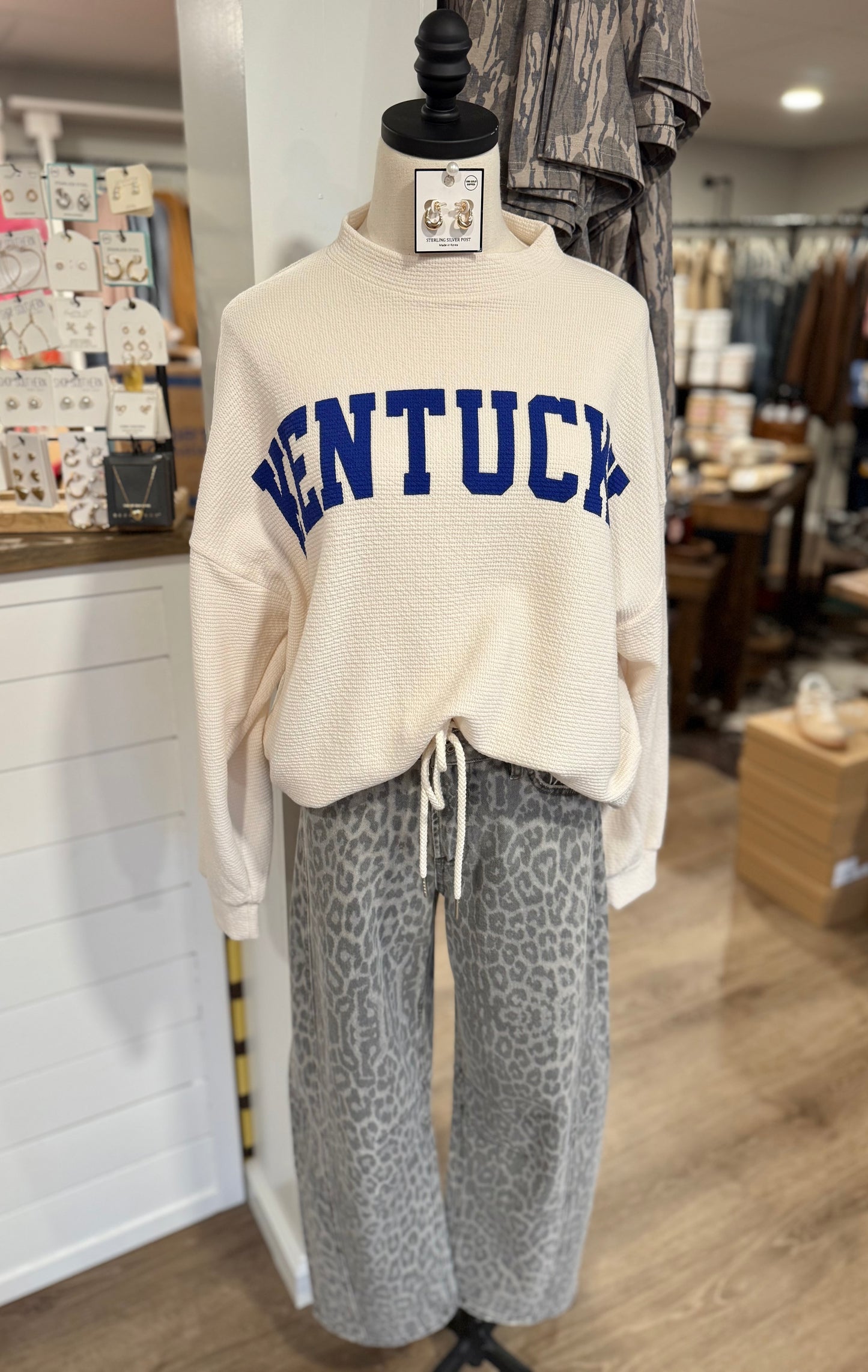 Kentucky Cloud Knit Pullover