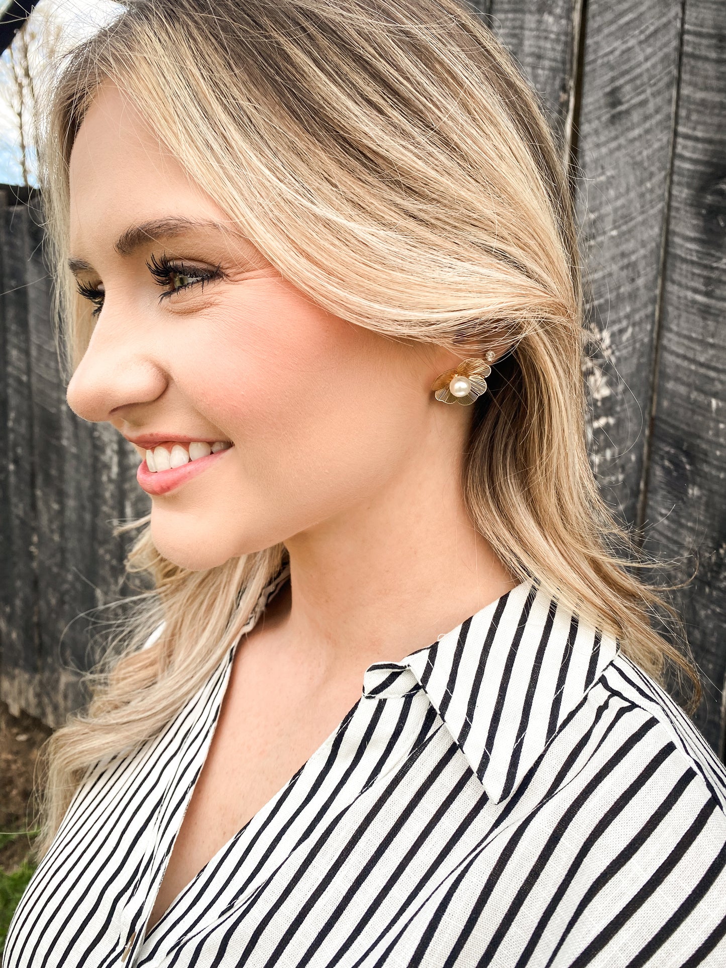 Gold/Floral Studs