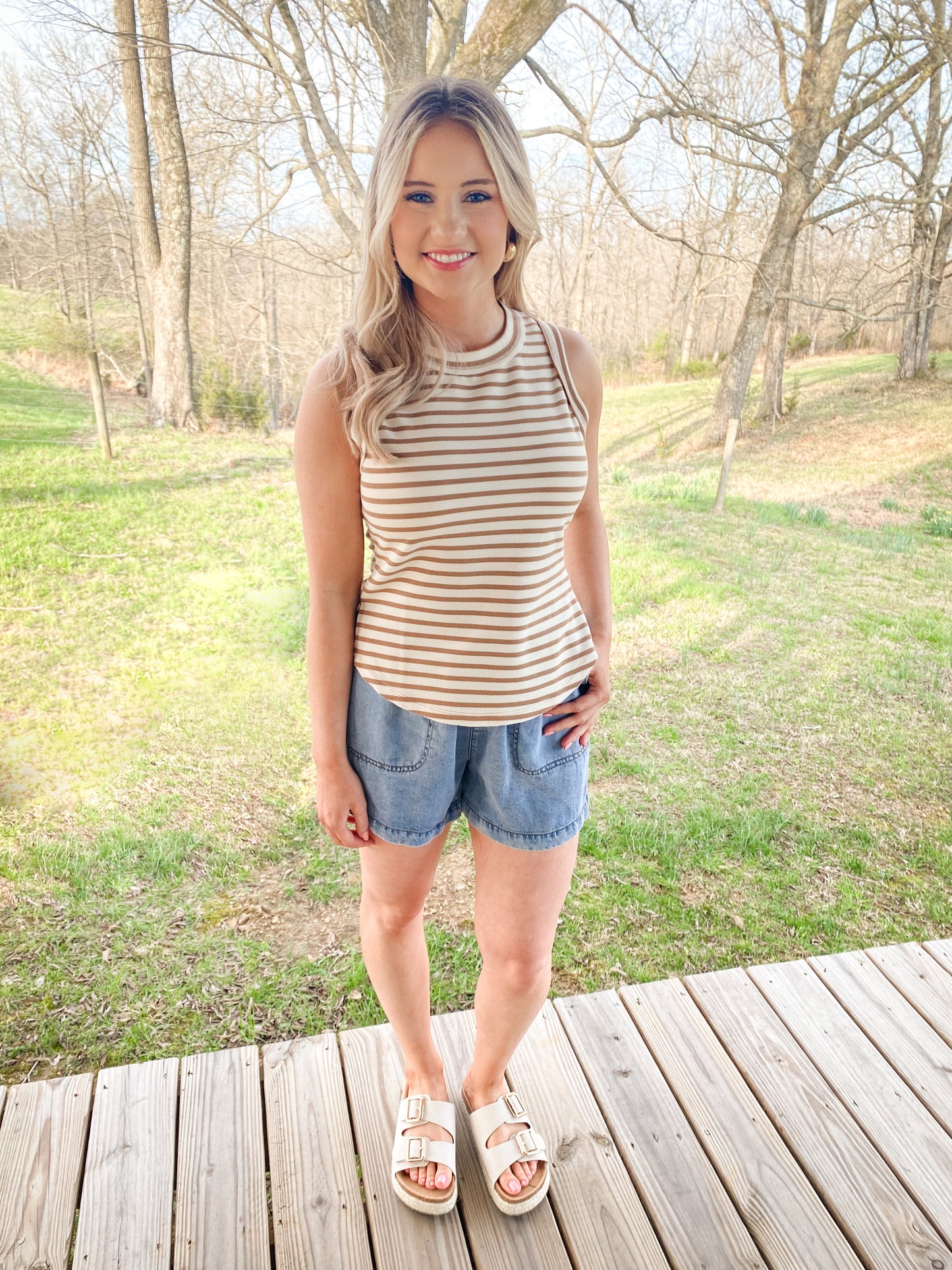 Elastic Chambray Shorts
